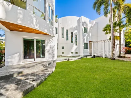$4,395,000 | 450 Victoria Terrace, Fort Lauderdale, FL 33301