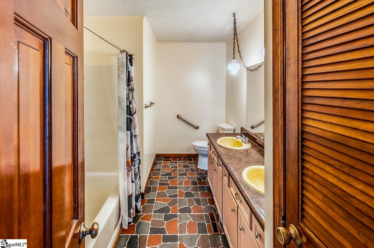 1038 Rhymes Lane Pickens, SC 29671 - Photo 22 of 41
