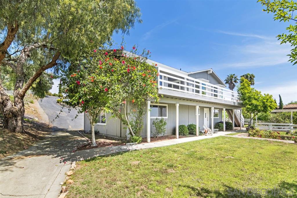 4559 Sleeping Indian Road Fallbrook, CA 92028 - Photo 3 of 25