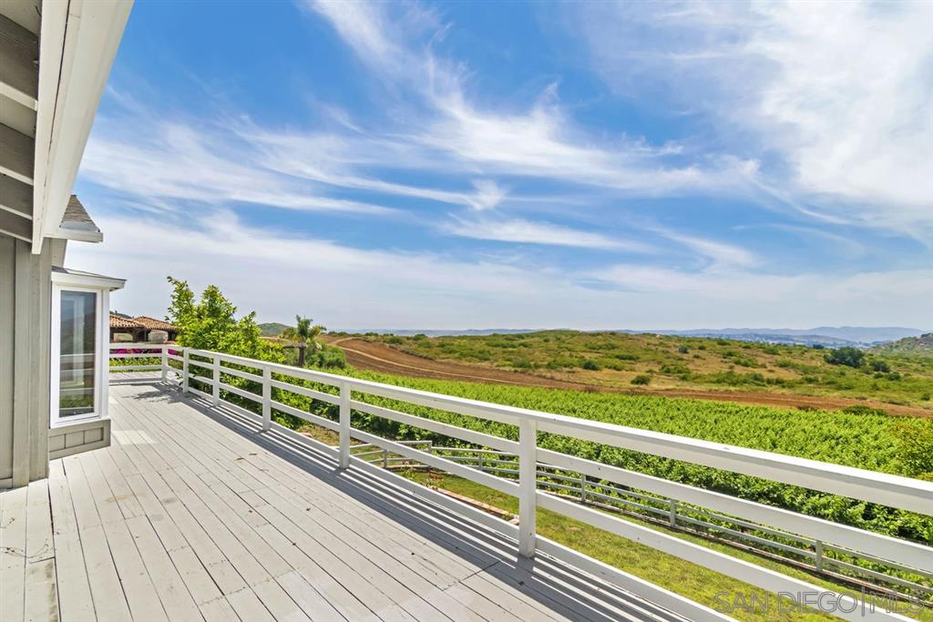4559 Sleeping Indian Road Fallbrook, CA 92028 - Photo 4 of 25