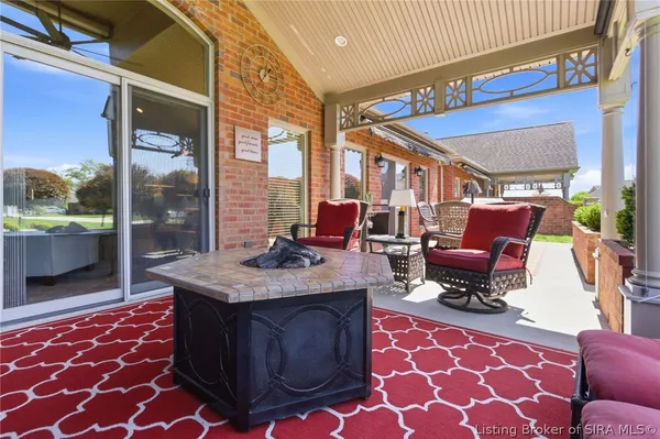 $519,900 | 102 Victoria Drive, Jeffersonville, IN 47130