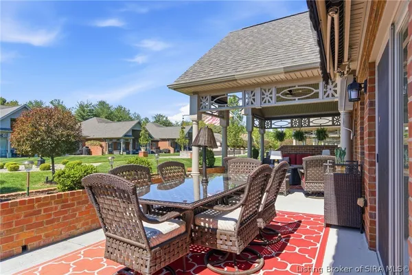 $519,900 | 102 Victoria Drive, Jeffersonville, IN 47130