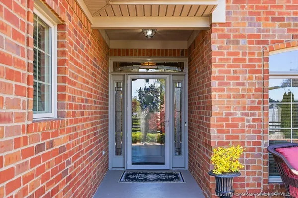 $519,900 | 102 Victoria Drive, Jeffersonville, IN 47130