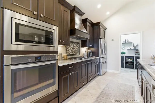 $519,900 | 102 Victoria Drive, Jeffersonville, IN 47130