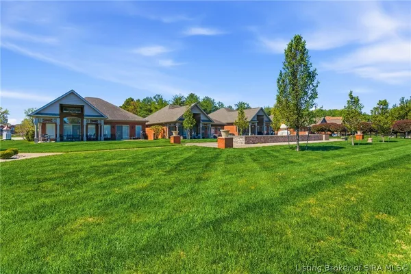$519,900 | 102 Victoria Drive, Jeffersonville, IN 47130