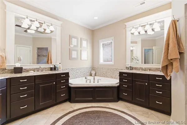 $519,900 | 102 Victoria Drive, Jeffersonville, IN 47130