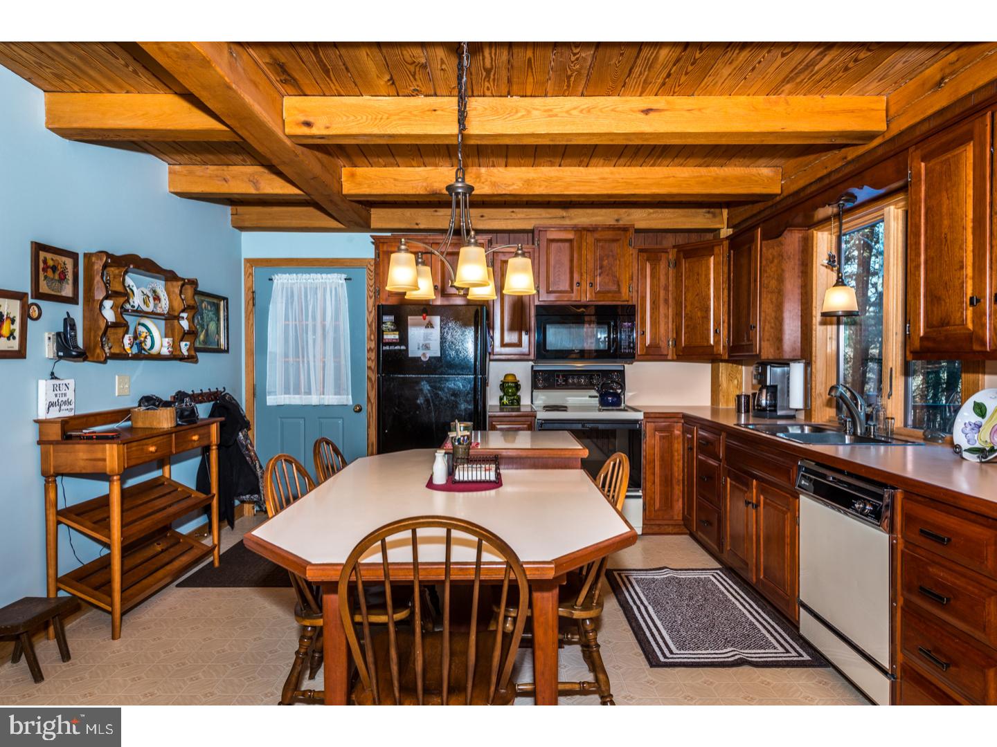 420 Pumping Station Road Quarryville, PA 17566 - Photo 10 of 27 Kitchen