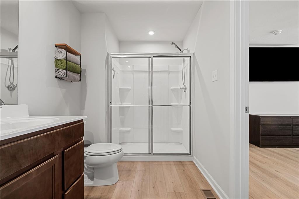 101 Dominic Drive Butler, PA 16001 - Photo 15 of 33 master bath