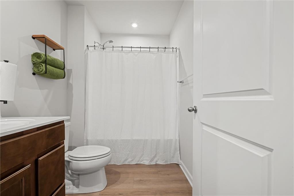 101 Dominic Drive Butler, PA 16001 - Photo 18 of 33 primary full bathroom