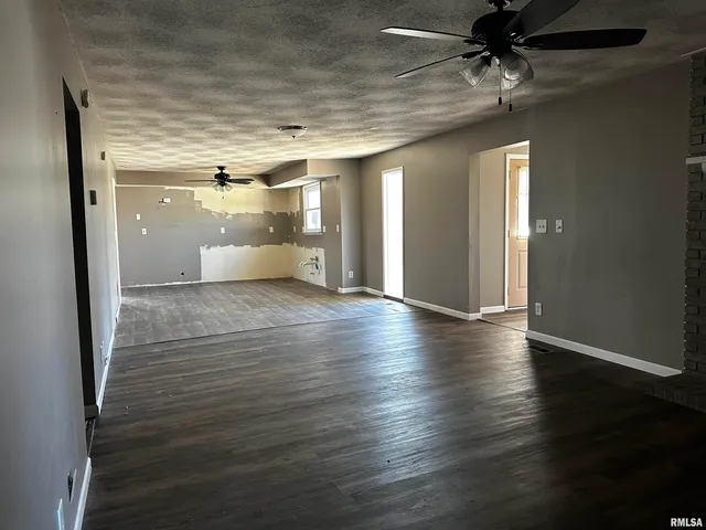 $77,500 | 1102 Bailey Lane, Benton, IL 62812