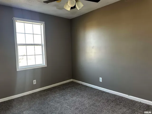 $77,500 | 1102 Bailey Lane, Benton, IL 62812