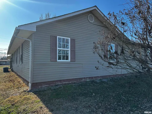 $77,500 | 1102 Bailey Lane, Benton, IL 62812