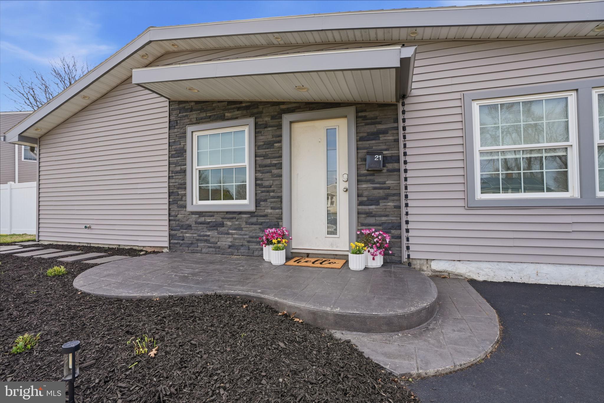 21 Border Rock Road Levittown, PA 19057 - Photo 12 of 48