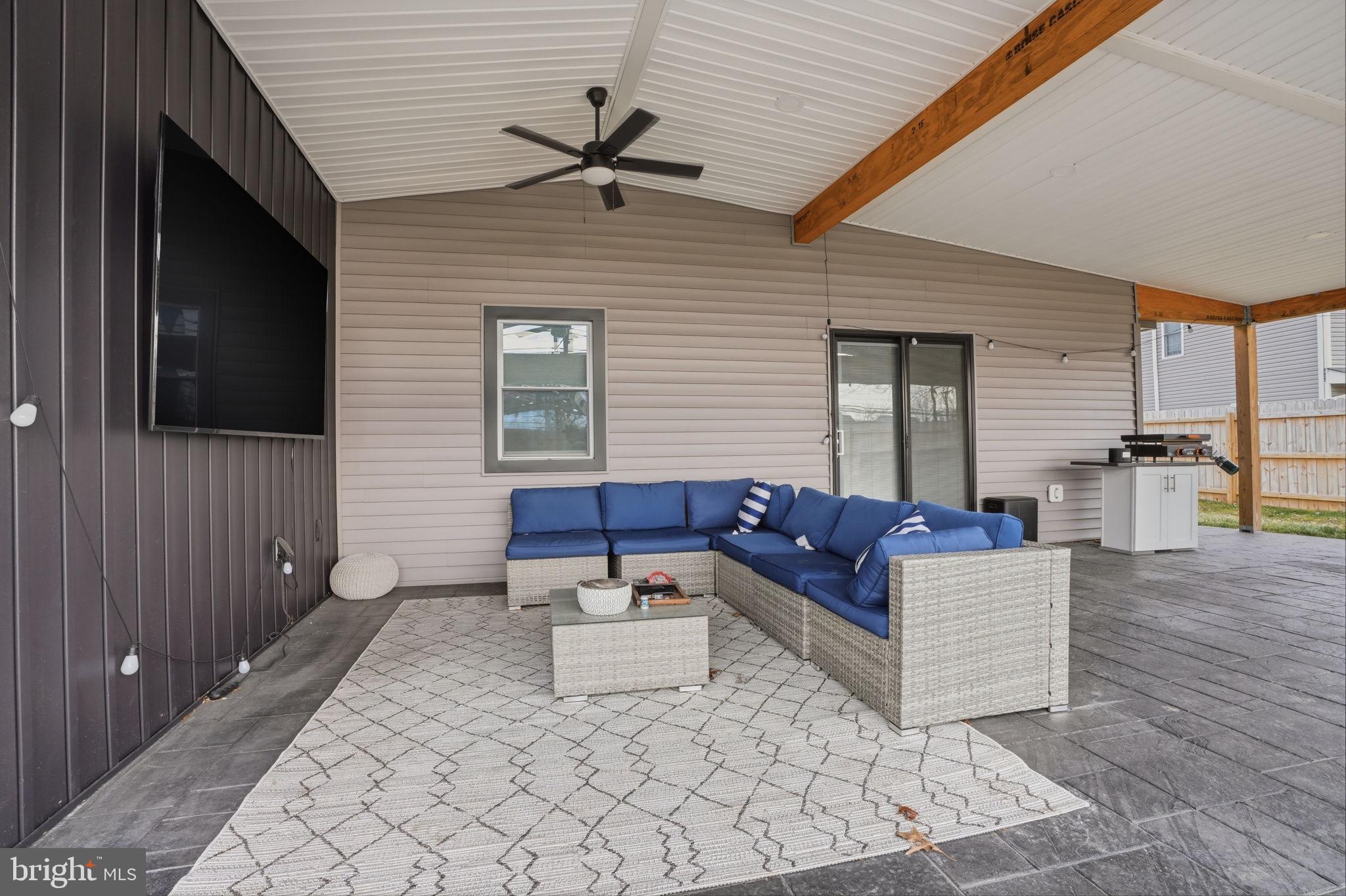 21 Border Rock Road Levittown, PA 19057 - Photo 3 of 48