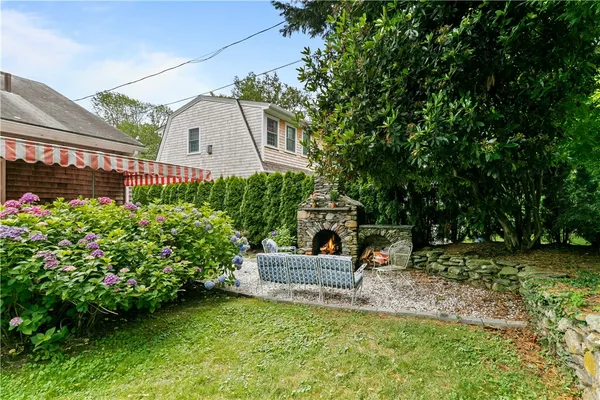 $3,700 | 2 Cliff Avenue, Newport, RI 02840