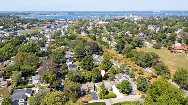 $3,700 | 2 Cliff Avenue, Newport, RI 02840