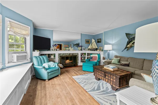 $3,700 | 2 Cliff Avenue, Newport, RI 02840