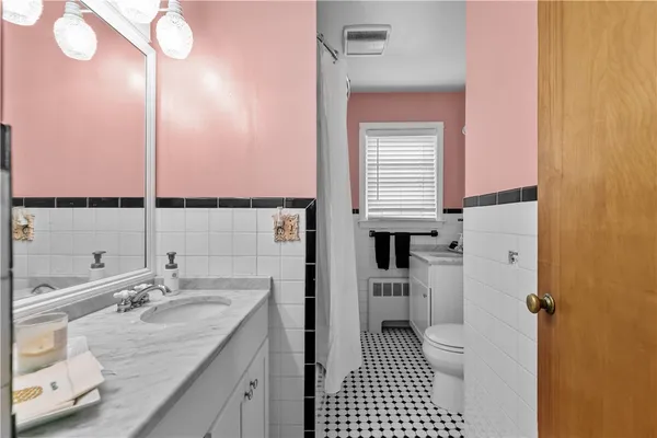 $3,700 | 2 Cliff Avenue, Newport, RI 02840