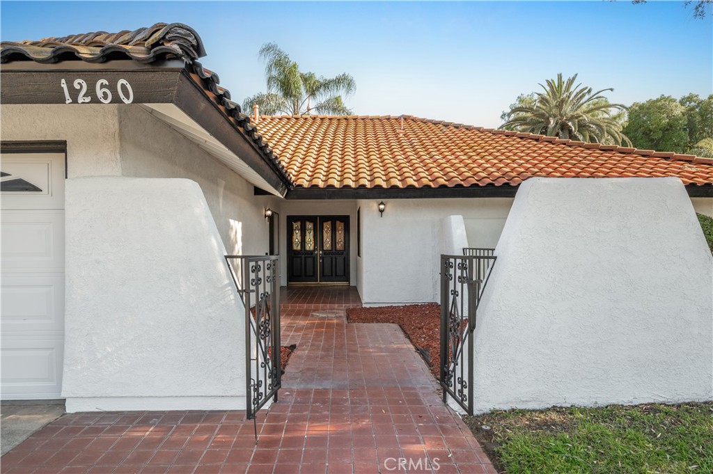 1260 Nicola Drive Riverside, CA 92506 - Photo 3 of 57