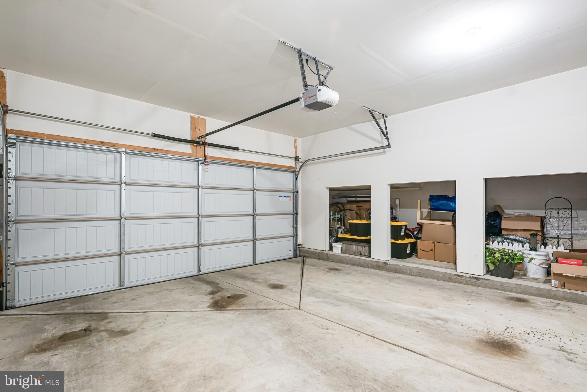 35 Addison Lane Malvern, PA 19355 - Photo 33 of 42 a view of a garage