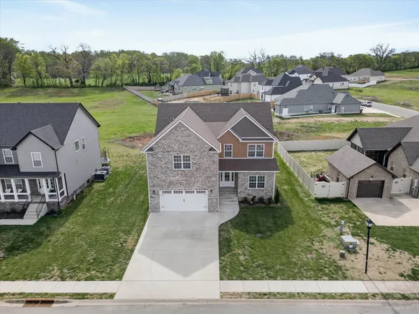$534,900 | 2609 Remington Trace, Clarksville, TN 37043