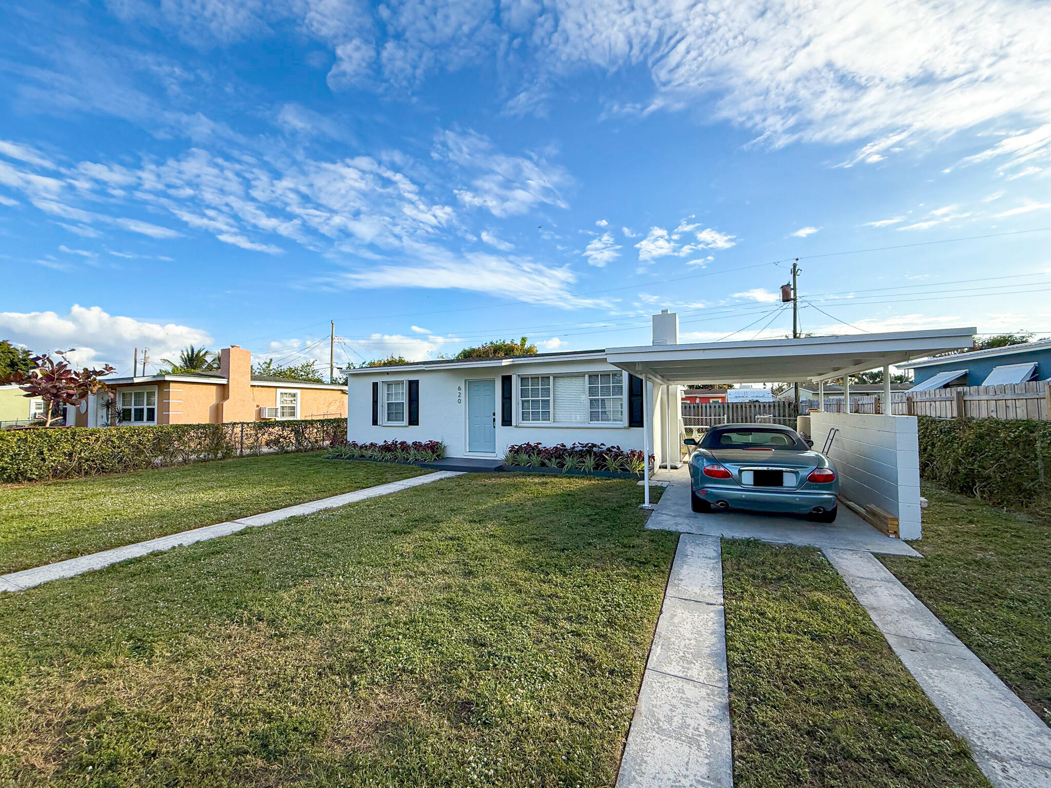 620 Beech Road West Palm Beach, FL 33409 - Photo 2 of 10 Front Angle