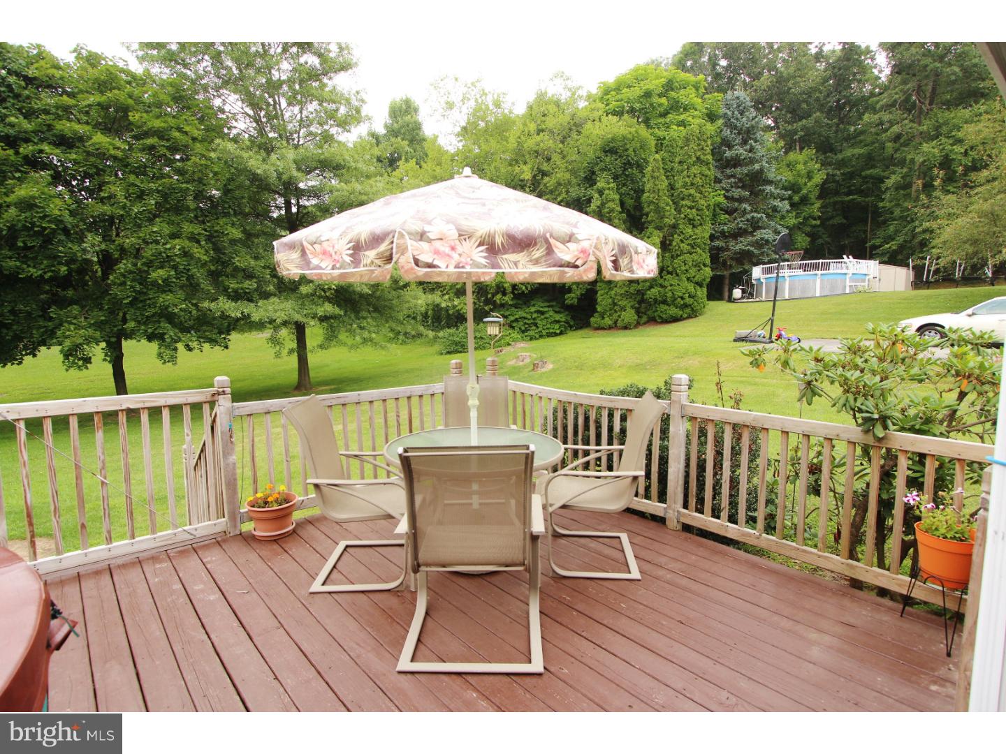 3997 Hillview Road Temple, PA 19560 - Photo 17 of 21