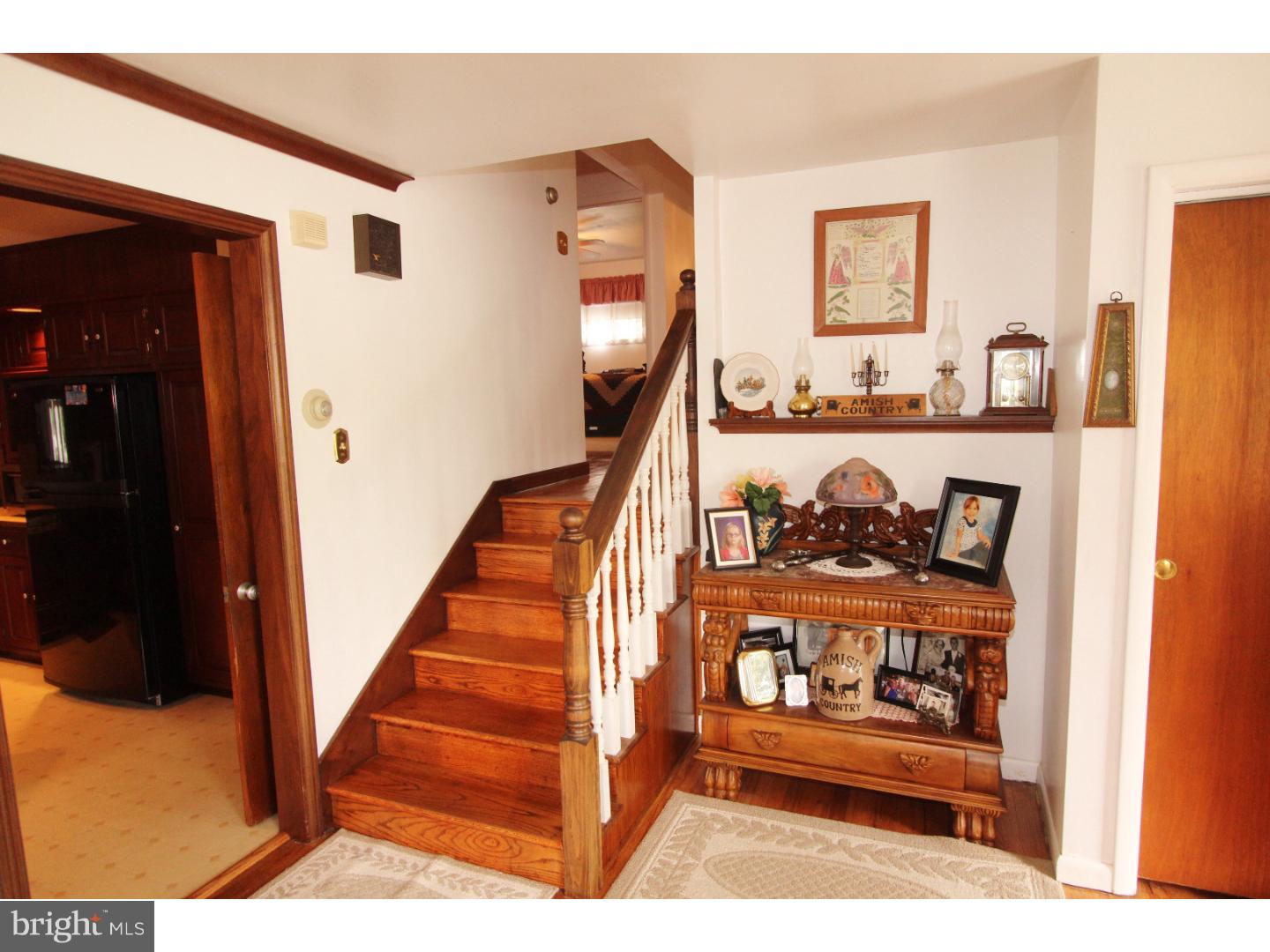 3997 Hillview Road Temple, PA 19560 - Photo 7 of 21