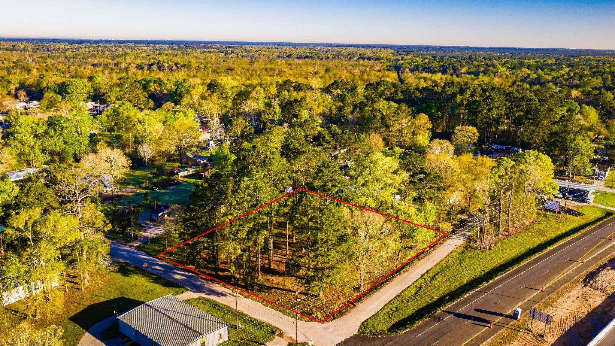 a view of an outdoor space
