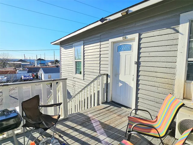 $750 | 614 43rd Street, Galveston, TX 77550