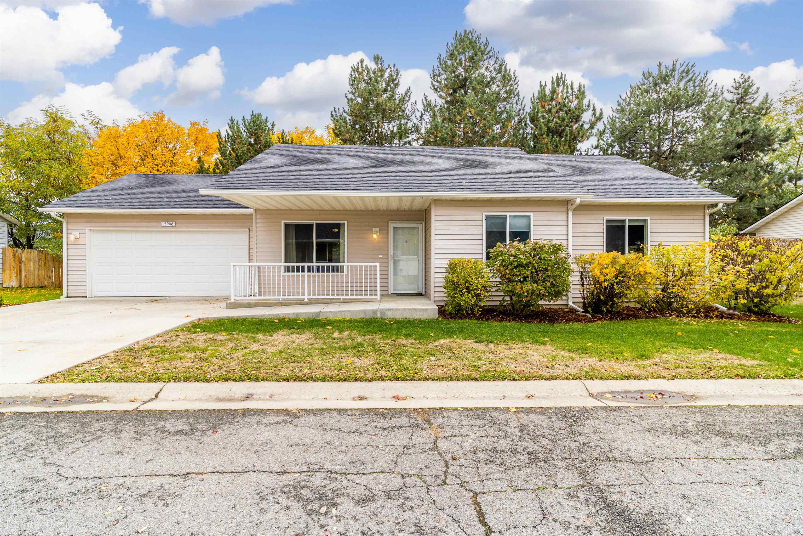 15208 Riverside Lane Spokane Valley, WA 99037 - Photo 1 of 23 Gallery Image 1