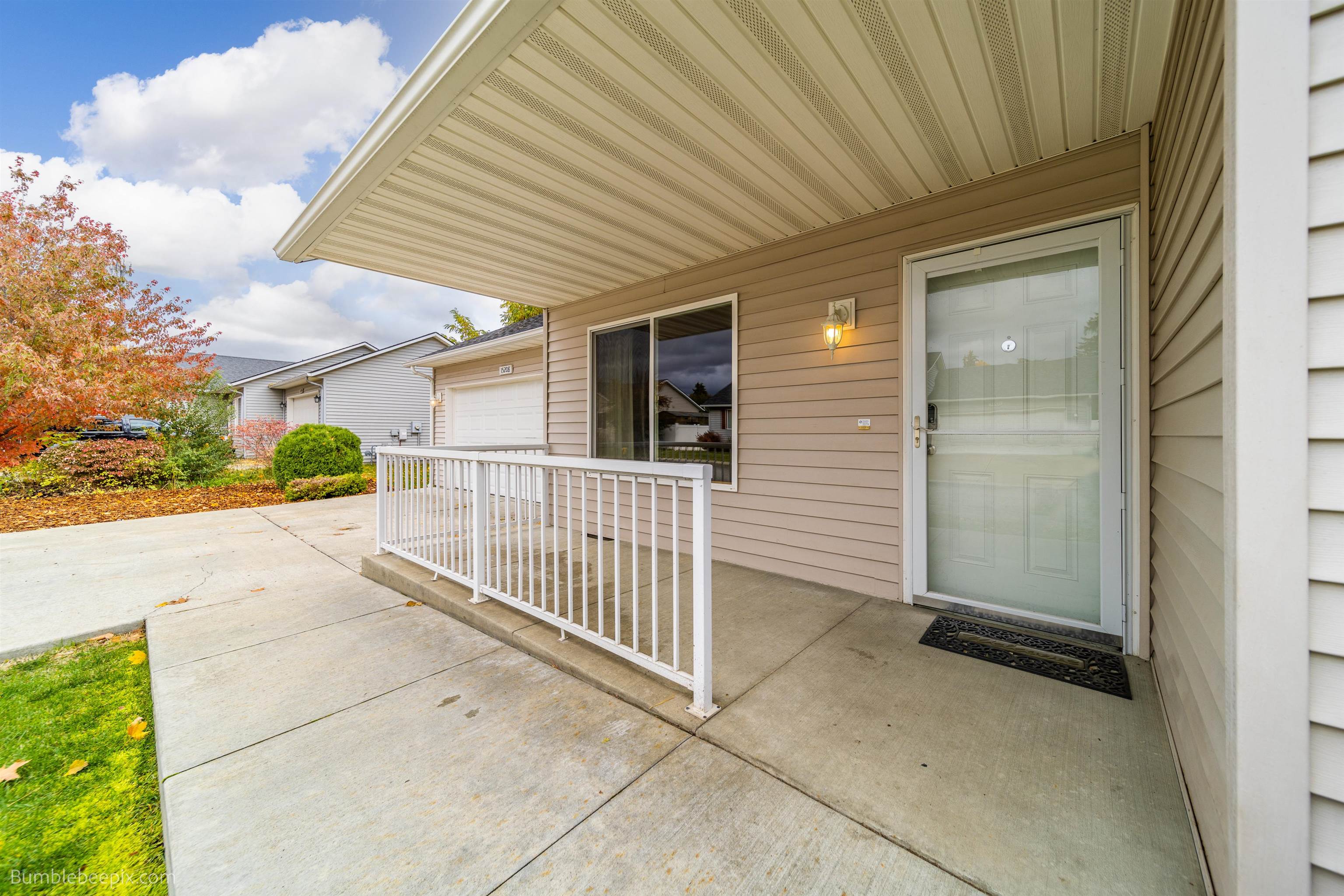 15208 Riverside Lane Spokane Valley, WA 99037 - Photo 4 of 23 Gallery Image 4
