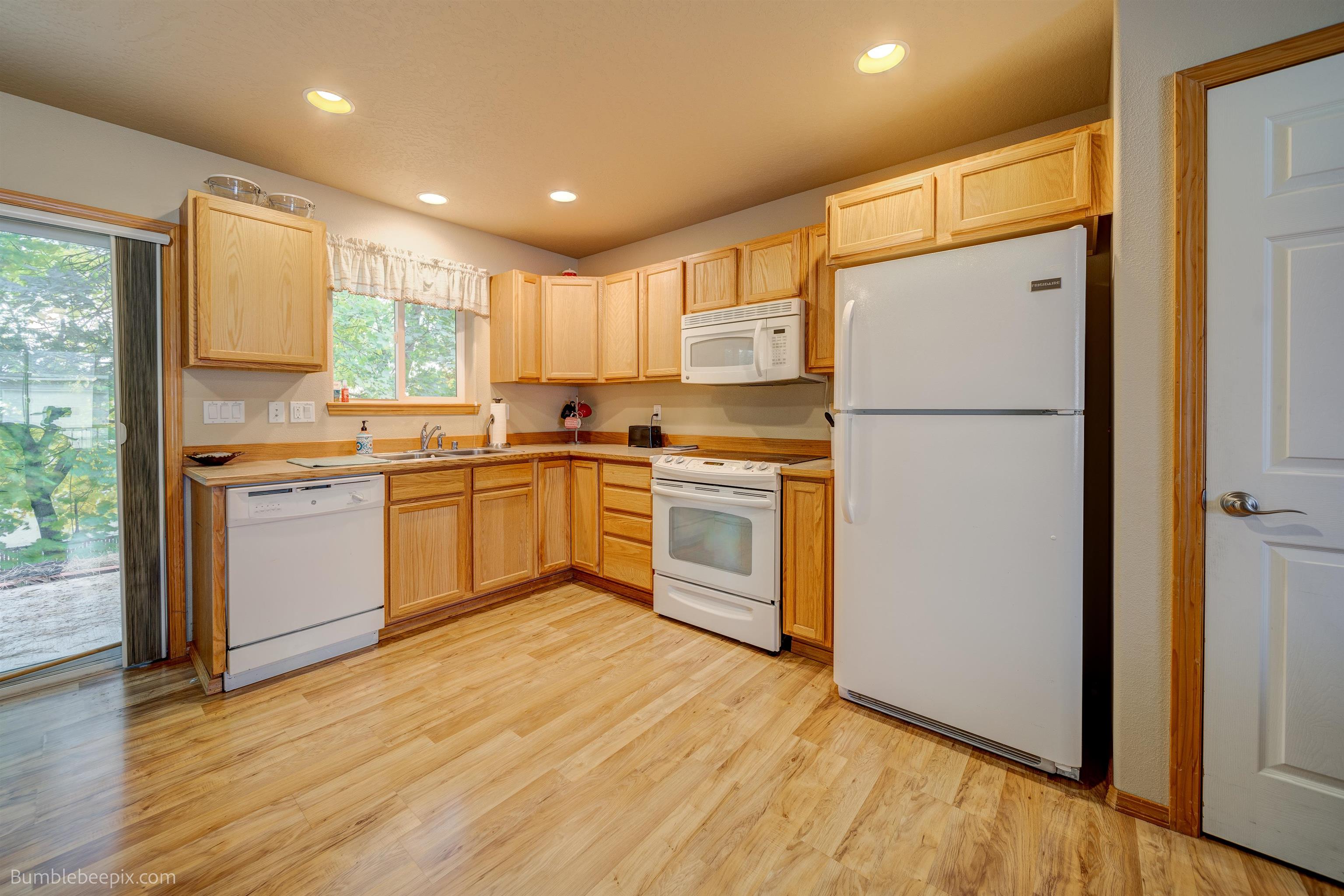 15208 Riverside Lane Spokane Valley, WA 99037 - Photo 7 of 23 Gallery Image 7