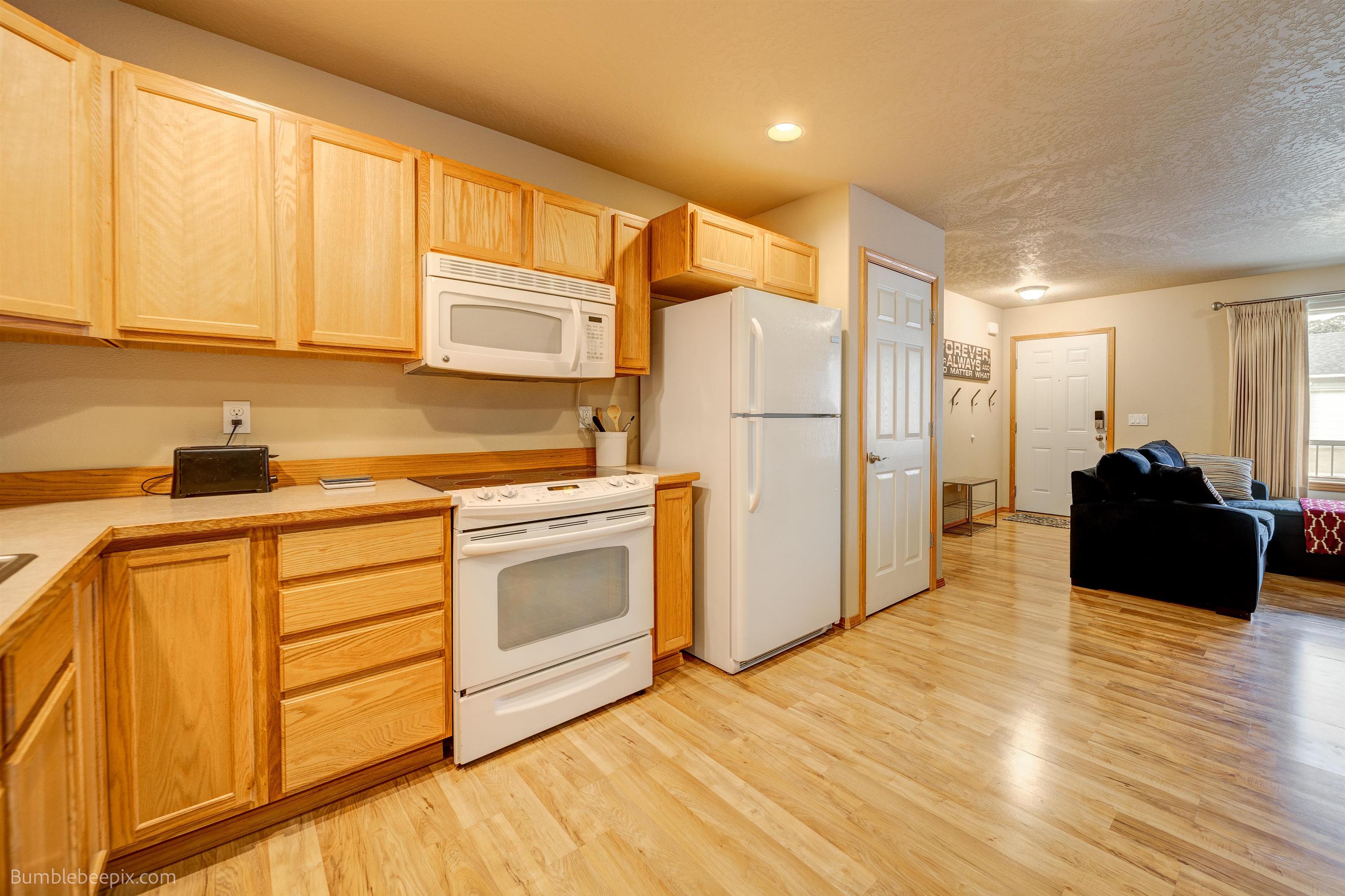 15208 Riverside Lane Spokane Valley, WA 99037 - Photo 9 of 23 Gallery Image 9