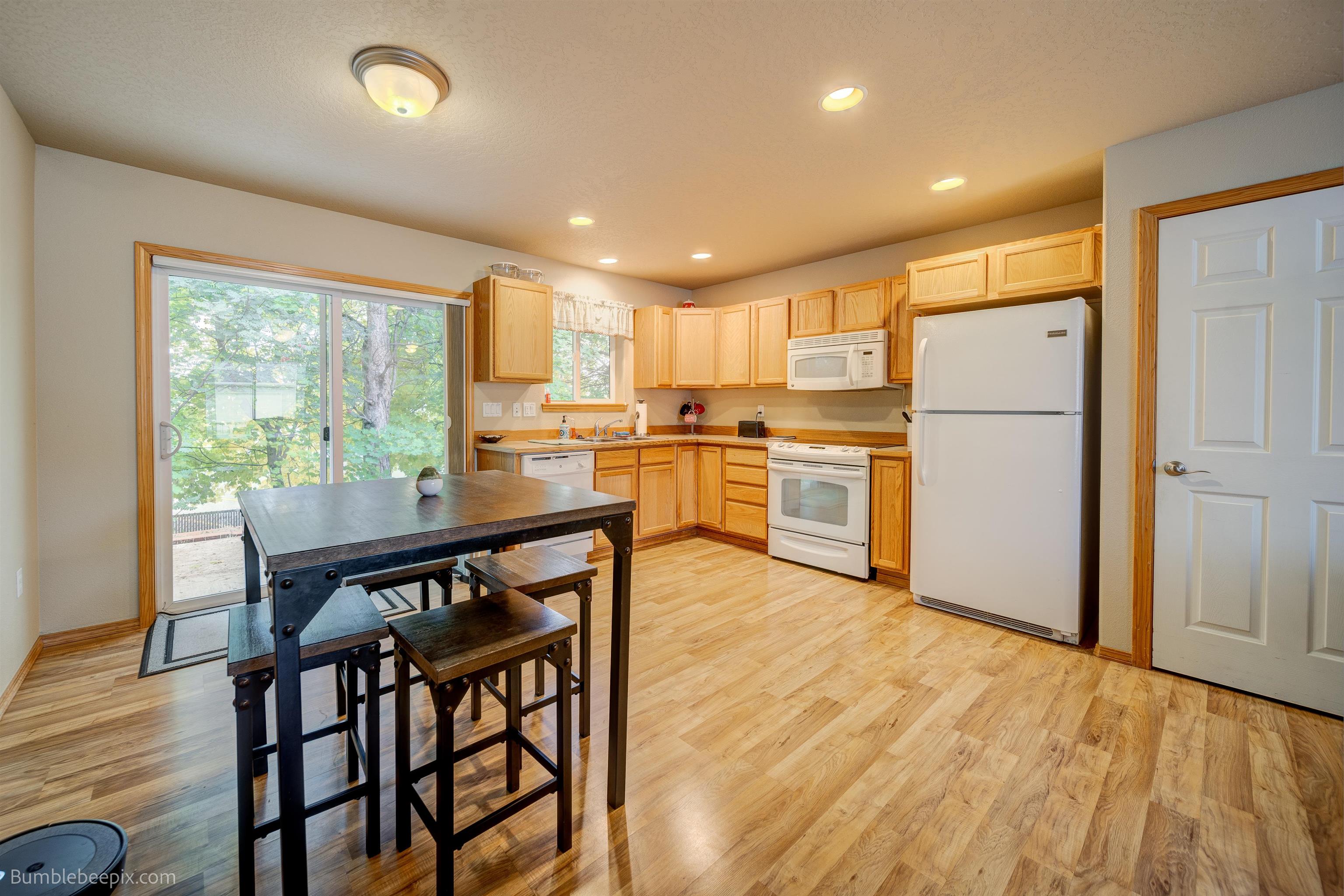 15208 Riverside Lane Spokane Valley, WA 99037 - Photo 10 of 23 Gallery Image 10