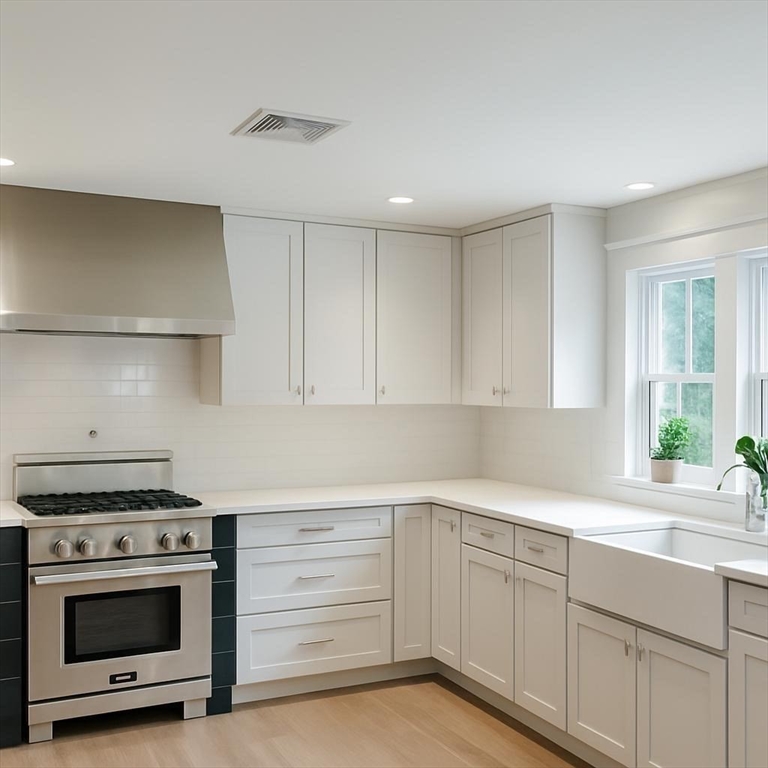 41 Howe Street Wellesley, MA 02482 - Photo 4 of 16 Gallery Image 4