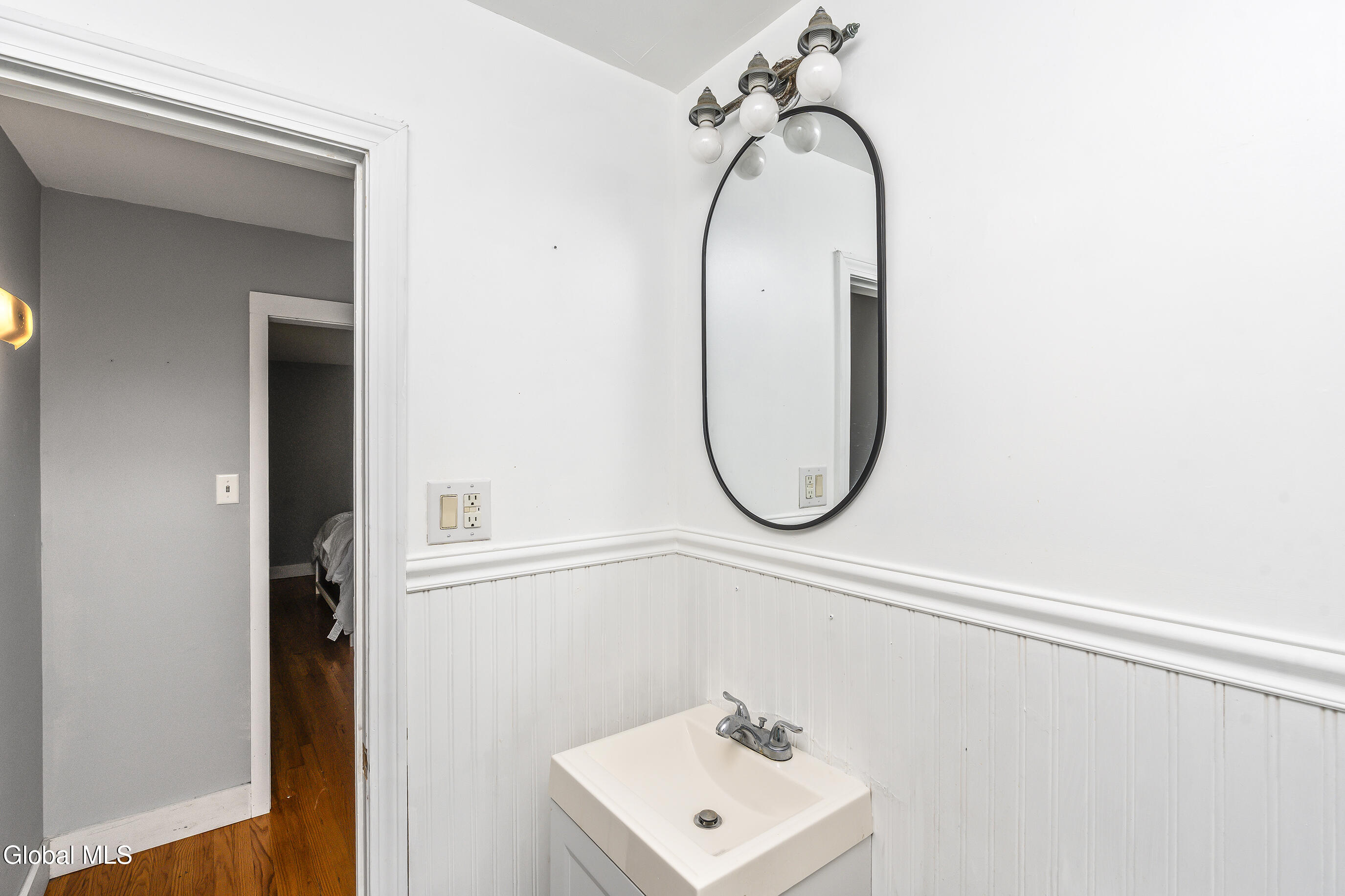 65 Berwick Road Bethlehem, NY 12054 - Photo 32 of 50 032-65-Berwick-rd-Delmar-NY-12054