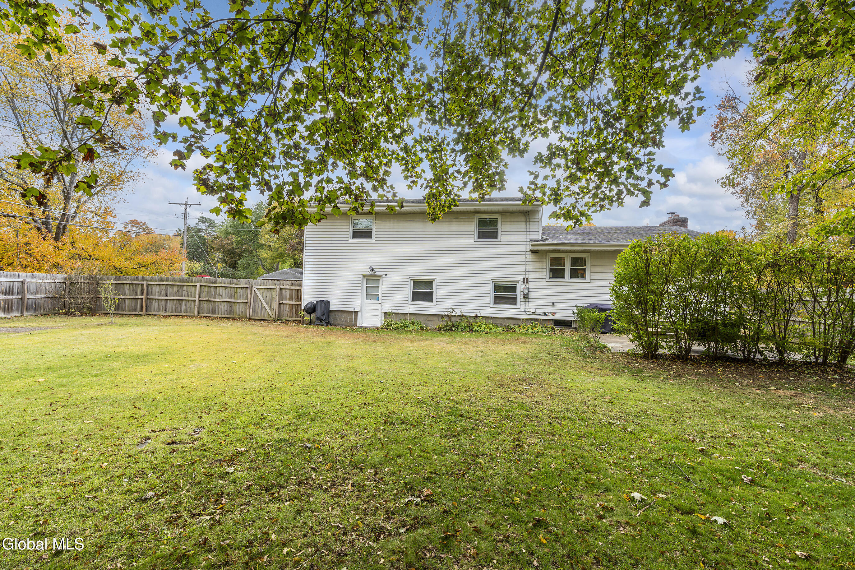 65 Berwick Road Bethlehem, NY 12054 - Photo 43 of 50 043-65-Berwick-rd-Delmar-NY-12054