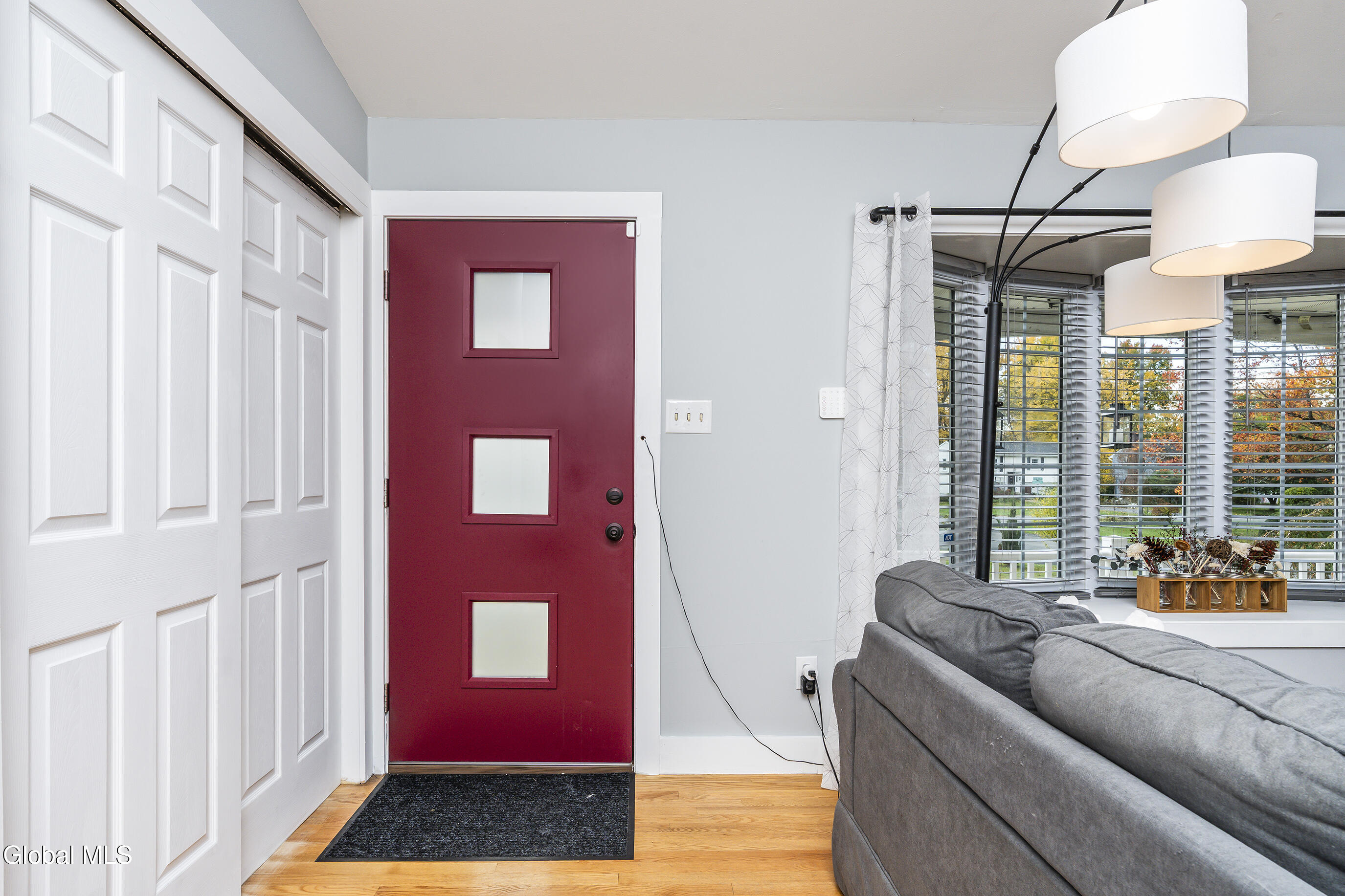 65 Berwick Road Bethlehem, NY 12054 - Photo 6 of 50 006-65-Berwick-rd-Delmar-NY-12054