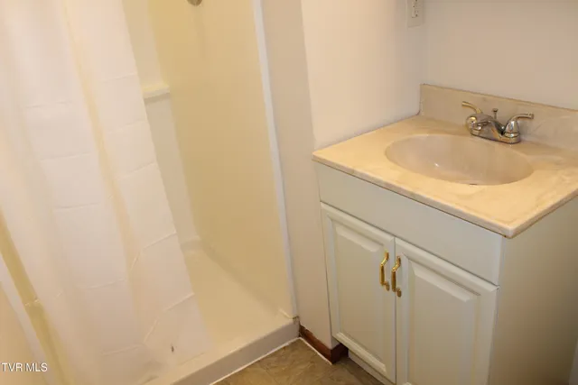 $340,000 | 485 Old Hickory Circle, Mount Carmel, TN 37645