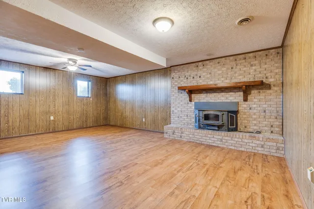 $340,000 | 485 Old Hickory Circle, Mount Carmel, TN 37645