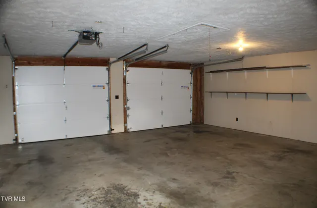 $340,000 | 485 Old Hickory Circle, Mount Carmel, TN 37645