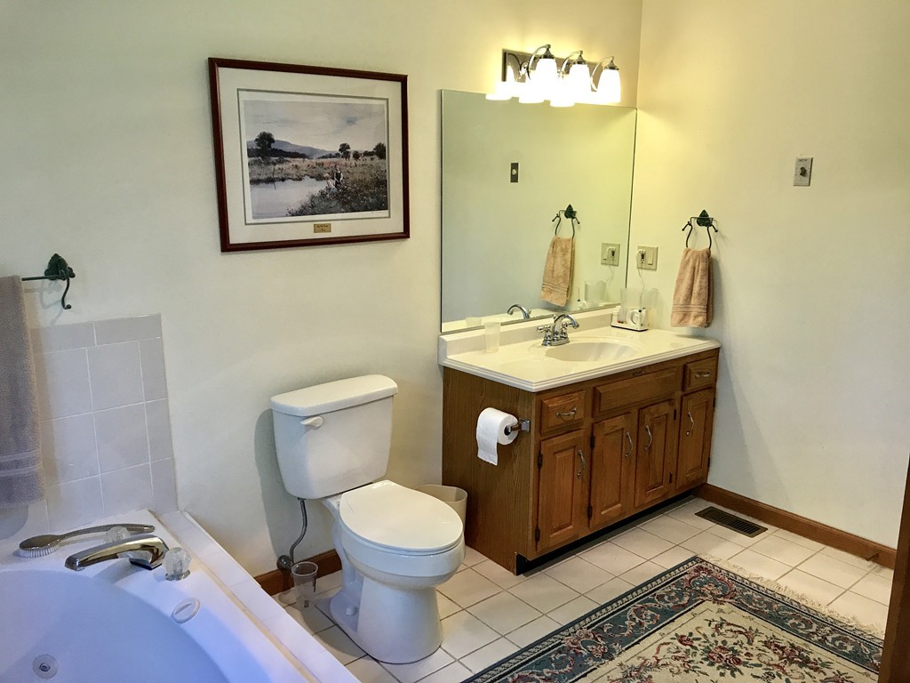 245 Simpson Road Marlborough, MA 01752 - Photo 18 of 21 Gallery Image 18