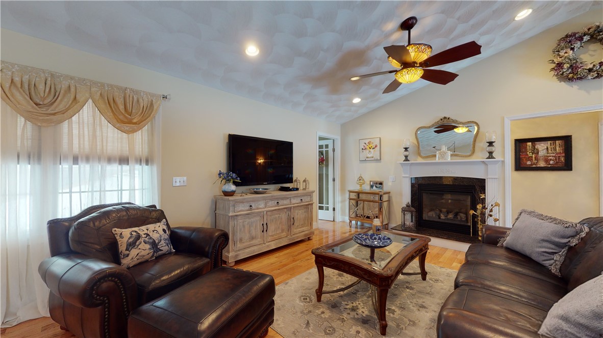 7 Wilbur Road Lincoln, RI 02865 - Photo 14 of 42