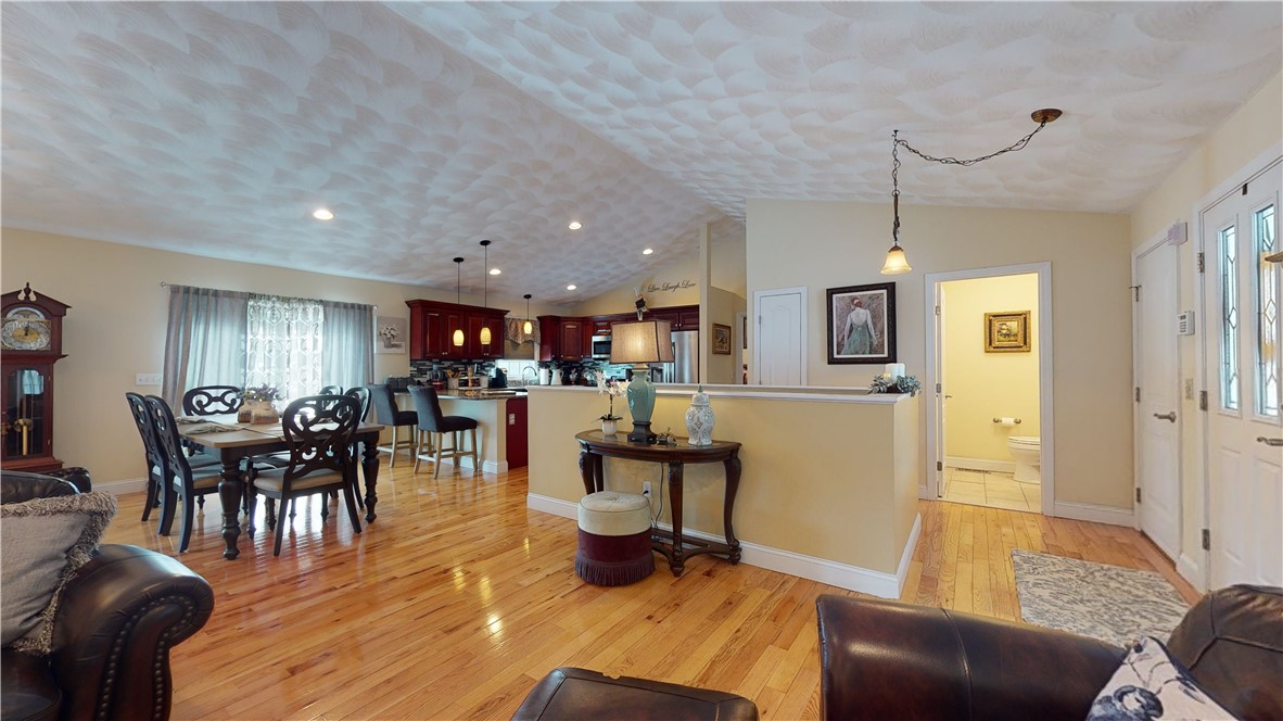 7 Wilbur Road Lincoln, RI 02865 - Photo 17 of 42