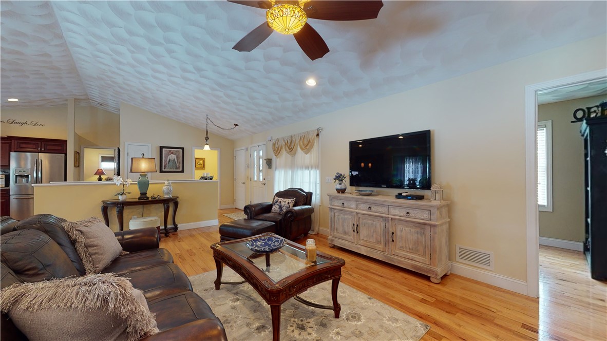 7 Wilbur Road Lincoln, RI 02865 - Photo 20 of 42