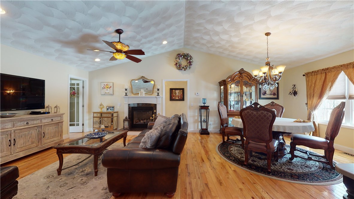 7 Wilbur Road Lincoln, RI 02865 - Photo 21 of 42