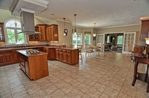 20 Burbank Road Sutton, MA 01590 - Photo 13 of 30