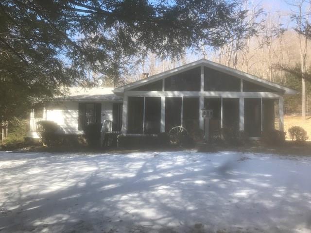172 Glenview Road Somerset, PA 15501 - Photo 1 of 8 Gallery Image 1