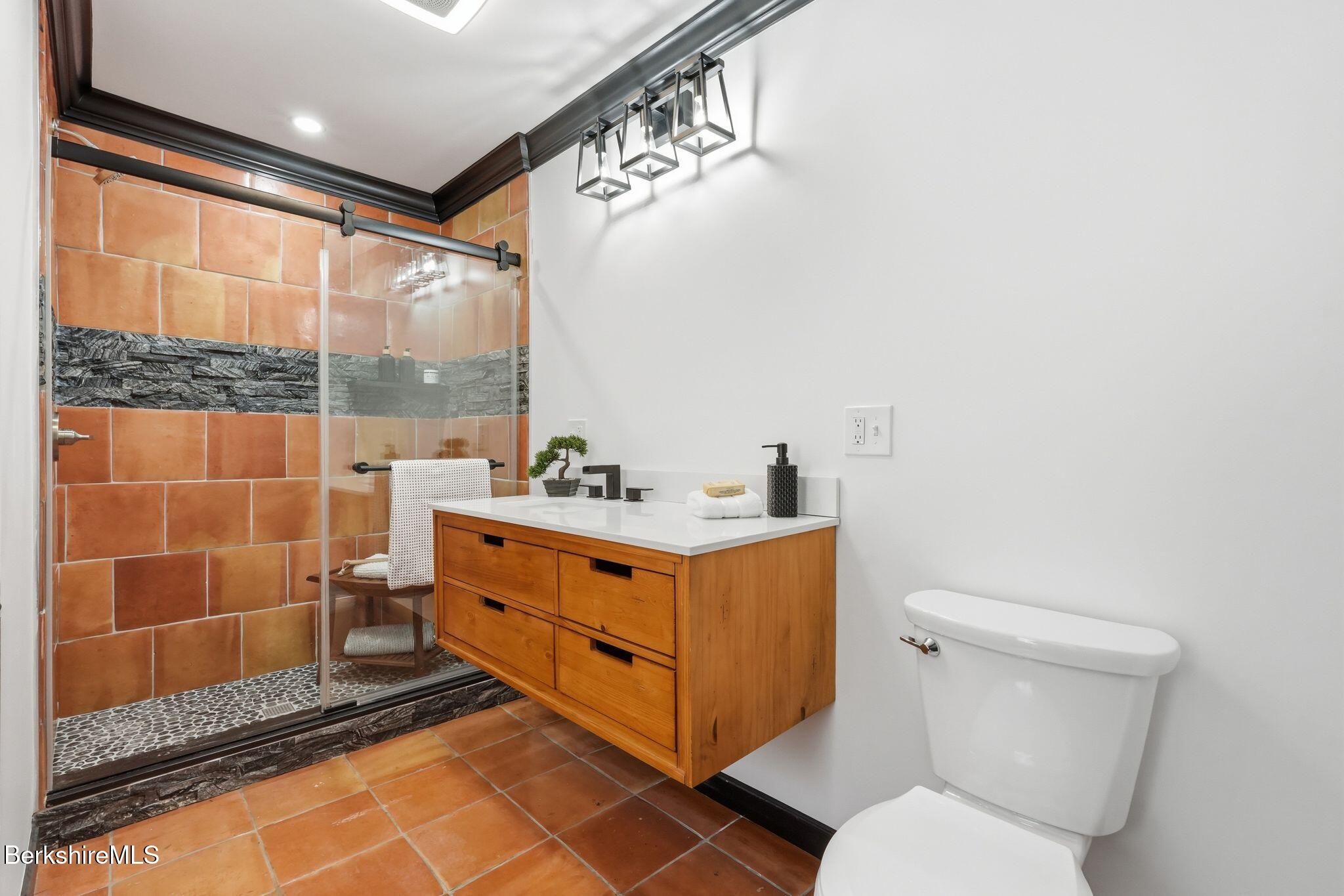 349 North Washington State Road Washington, MA 01223 - Photo 17 of 57 Second floor bathroom